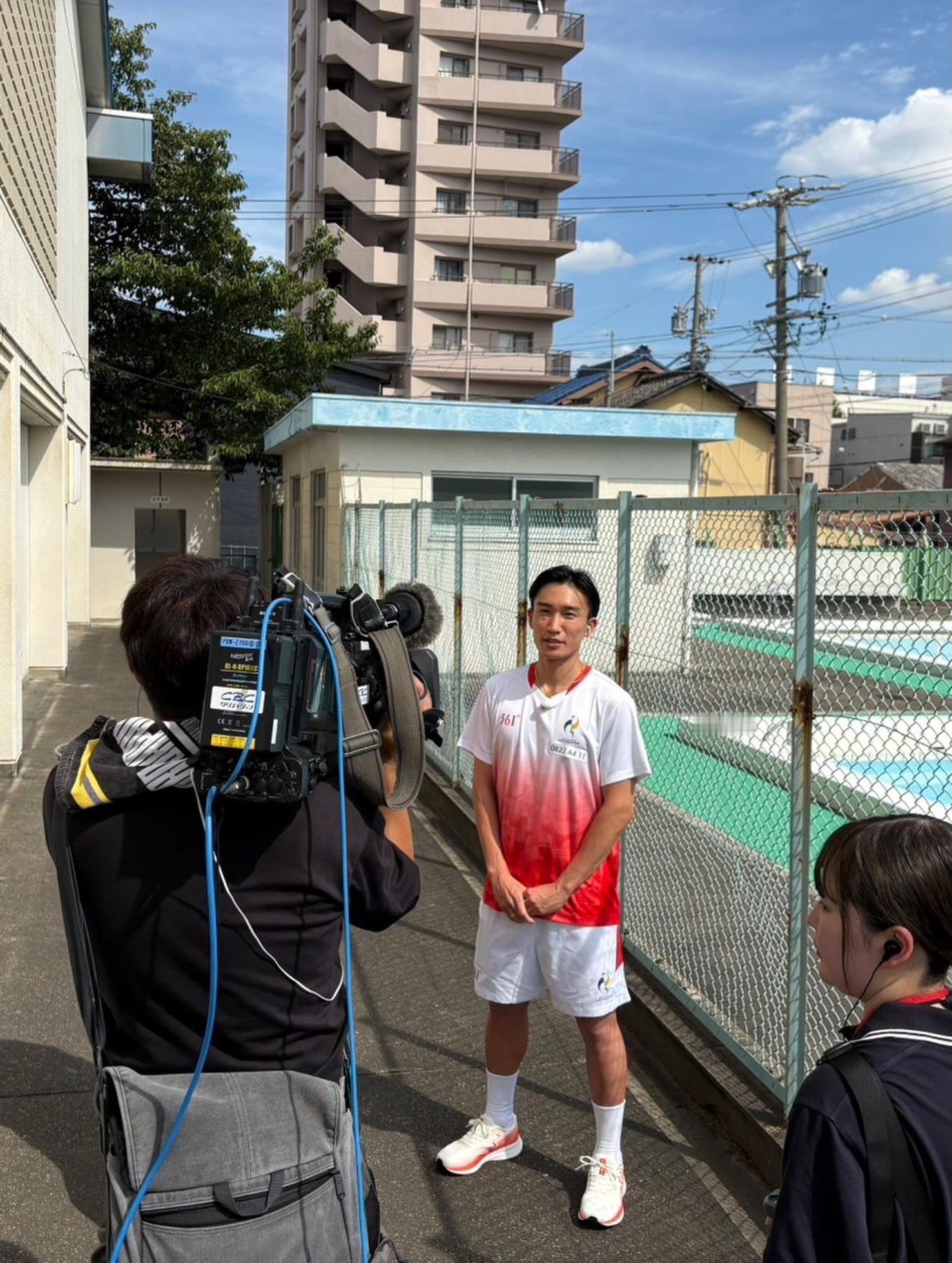 桃田打卡亚运火炬手的幸杨晨大神羽毛球桃田贤斗 