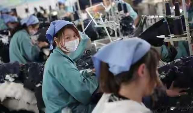 哪有什么用工荒，缺的只是任劳任怨不要钱的牛马而已！

你们看那些工资稍微高一点的