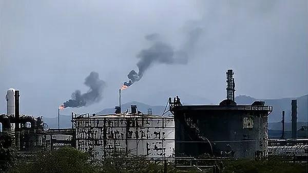 据彭博社8月27日报道，委内瑞拉有意退出石油输出国组织（欧佩克），委内瑞拉不但石