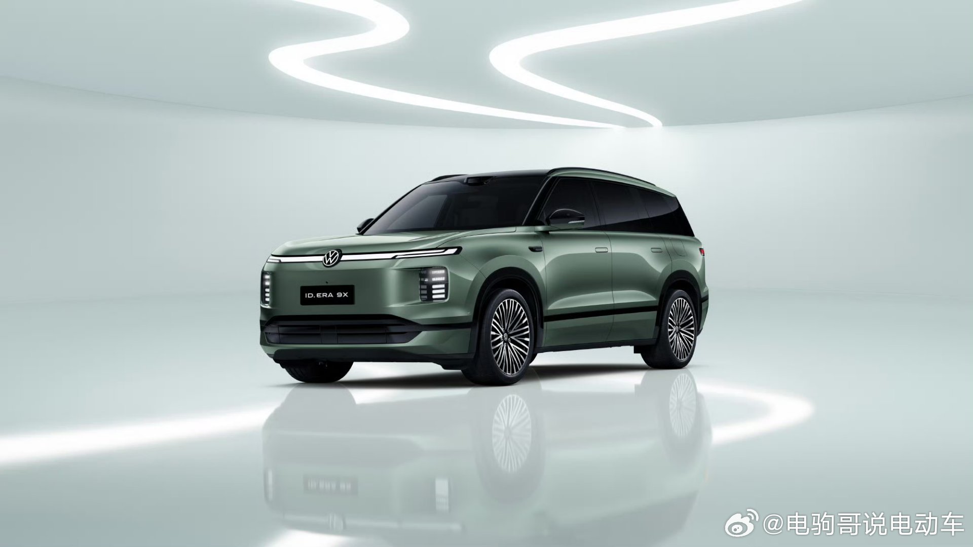 上汽大众ID.ERA 9X新颜色，叫仙踪绿，很年轻时尚。同时这次曝光还透露了内饰