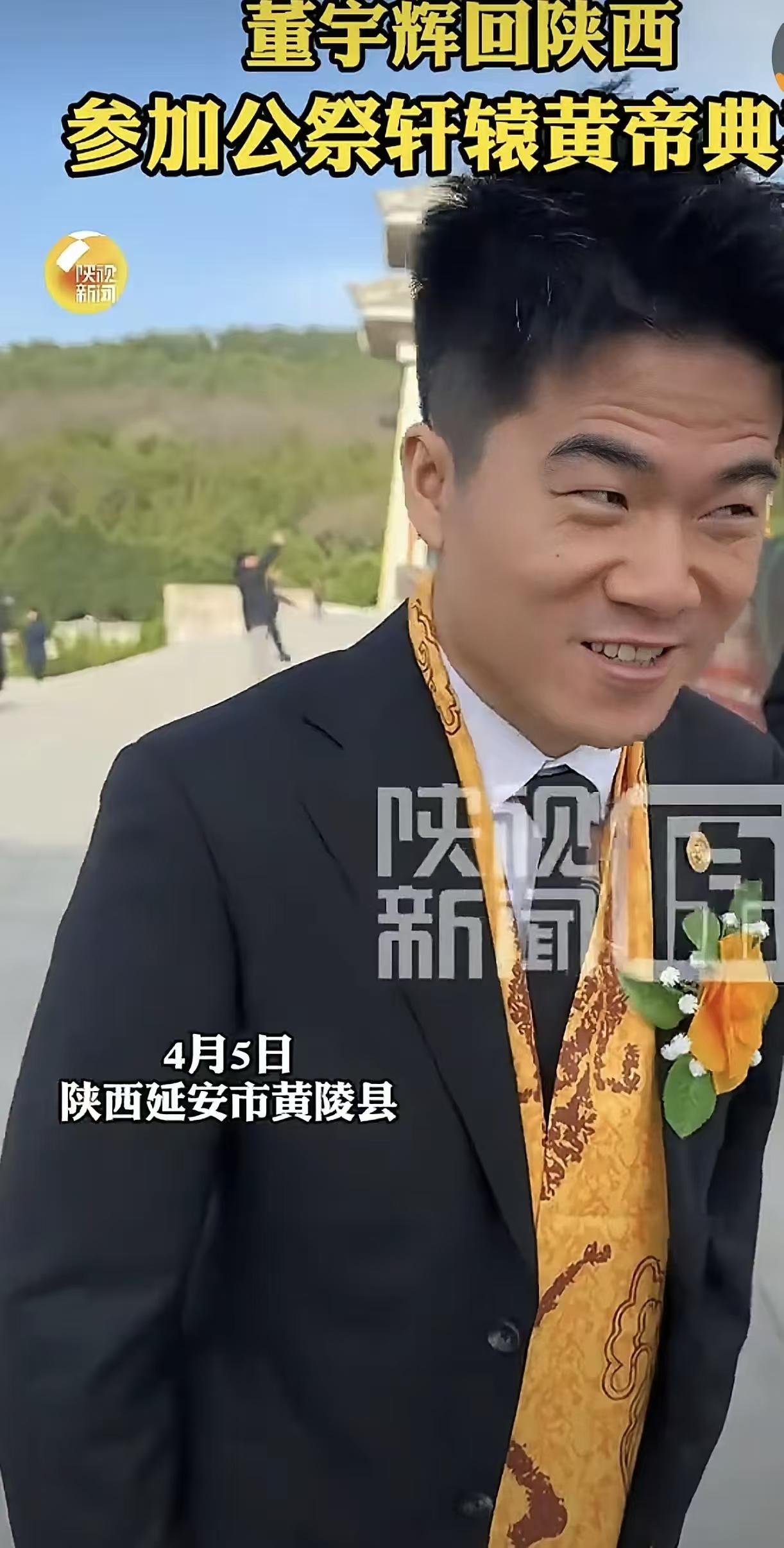 董自己说过，遇到对自己不利事时，就要像小草一样趴下，等风向过去就OK了，两次上3