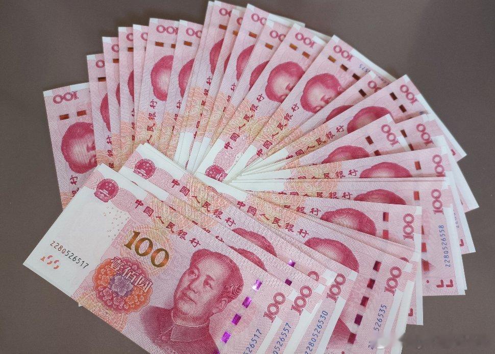 来自姥姥6000的爱 眼睛尿尿了😭 