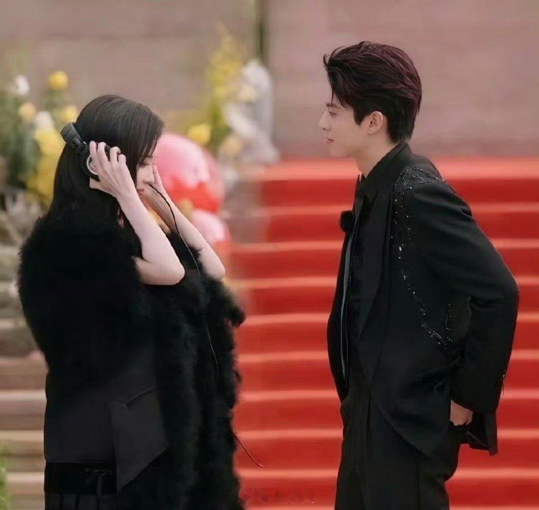 好了，不用争了，也不用不满意了，《将门毒后》这个饼还是王鹤棣跟孟子义的，不管粉丝