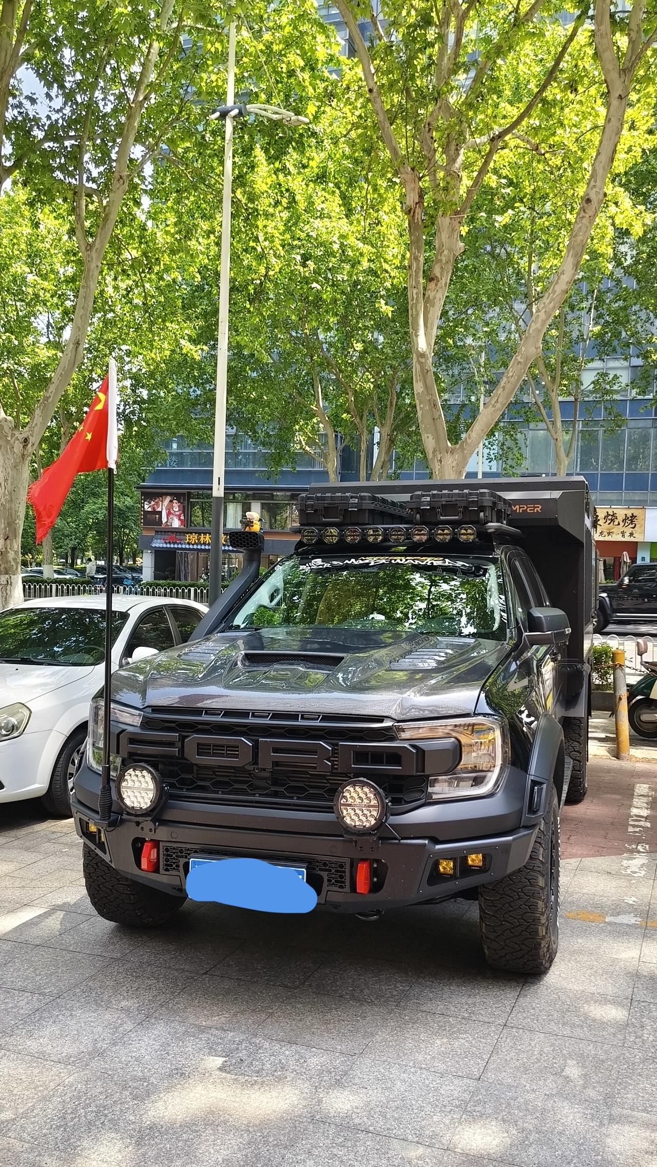 这是辆啥车？有懂行的友友进来说说。