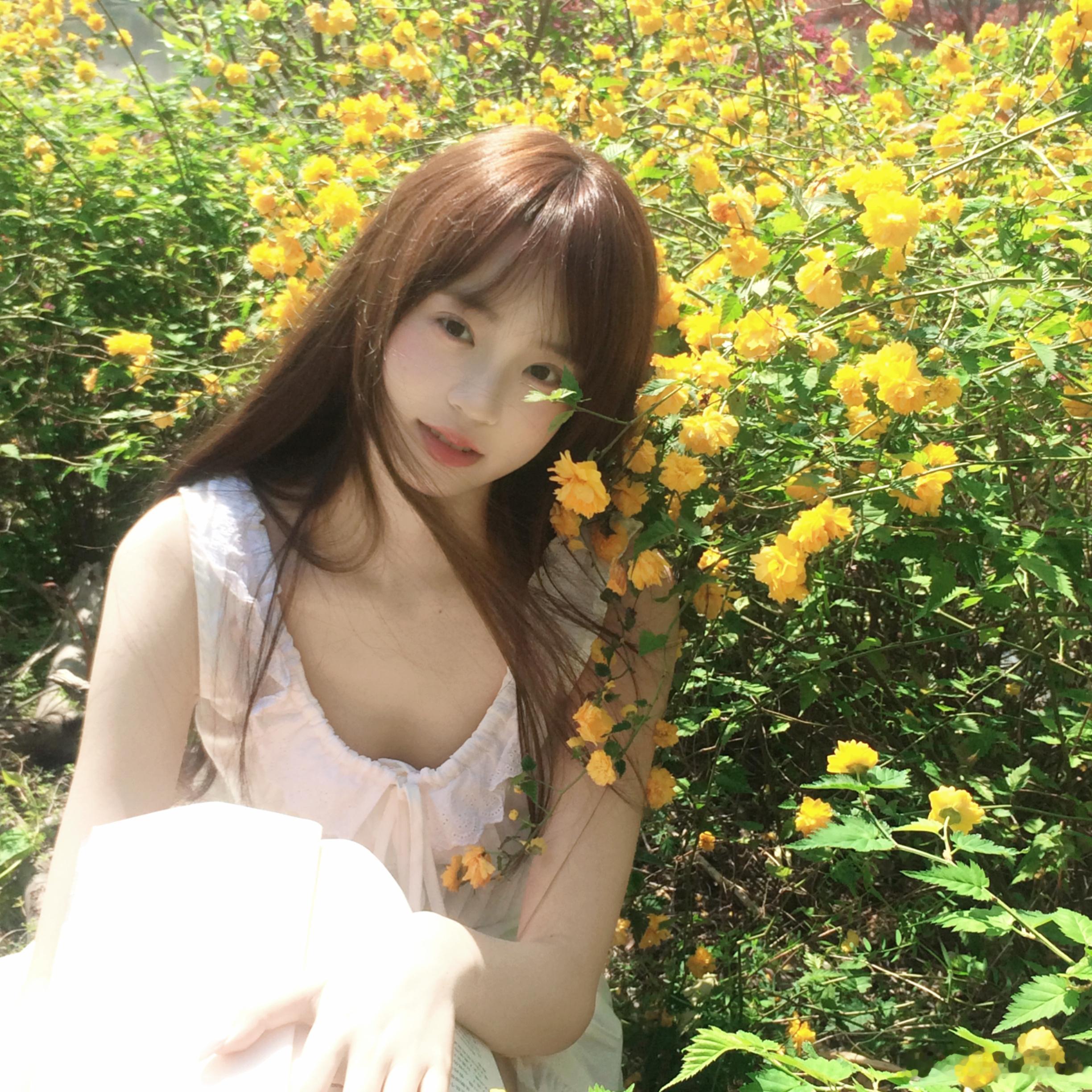 “故事的小黄花🌼”上海约拍杭州约拍少女写真