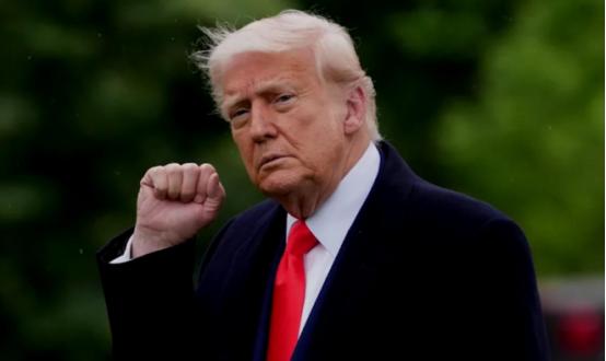 2340万台胞天塌了！特朗普一锤定音，岛内以后只生产内衣和日用品
 
麻烦看官老