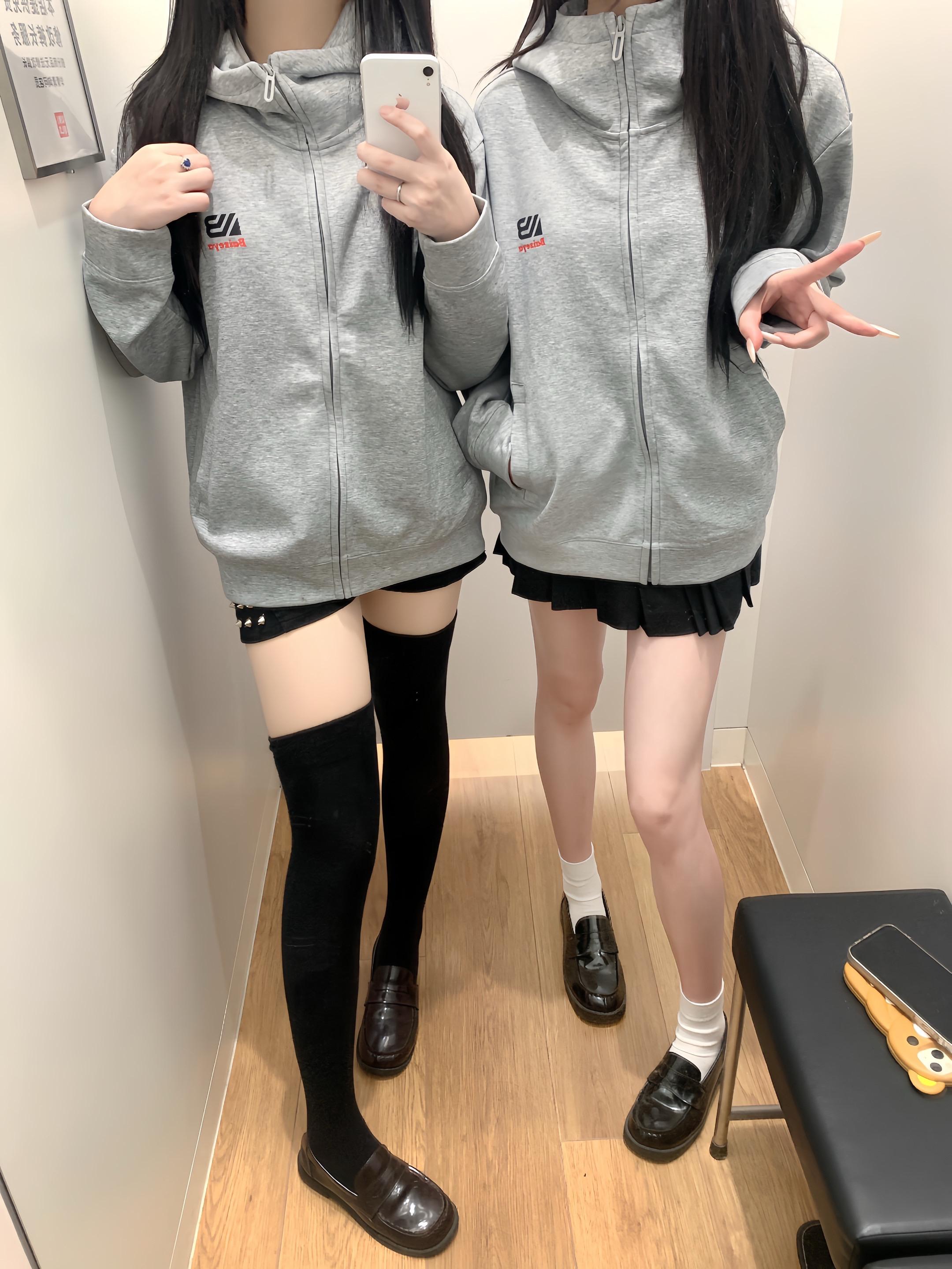 我以为失去了一个为我撑伞的人但你离开之后我发现我的世界根本不下雨