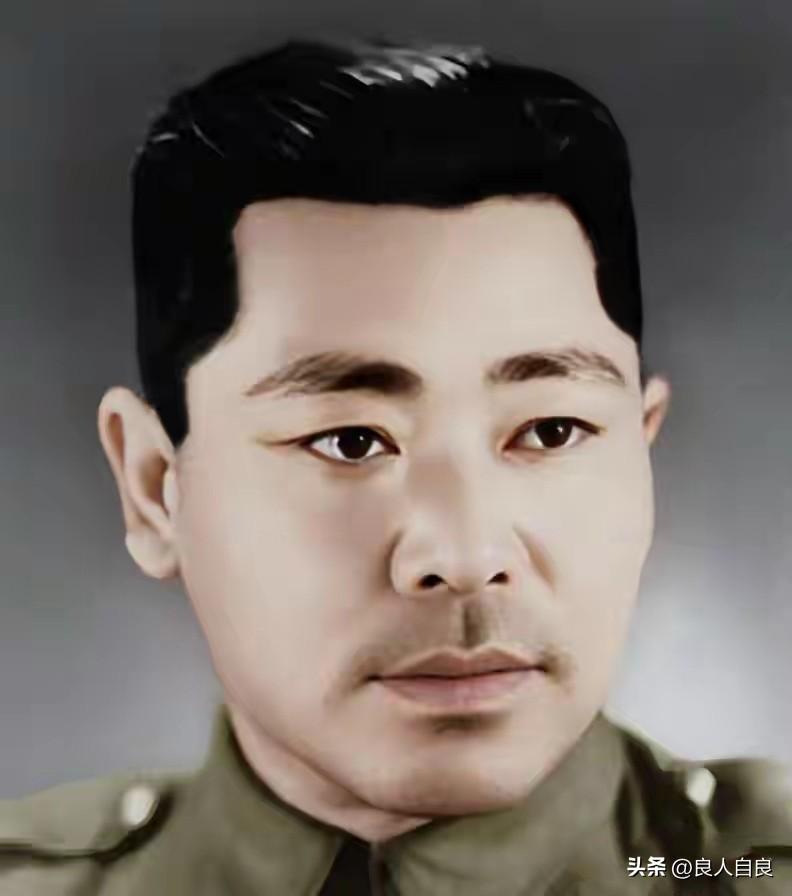 这是国民党军中鼎鼎大名的18军老虎团团长的罕见照片，名字叫李树兰！
分毕业于黄埔