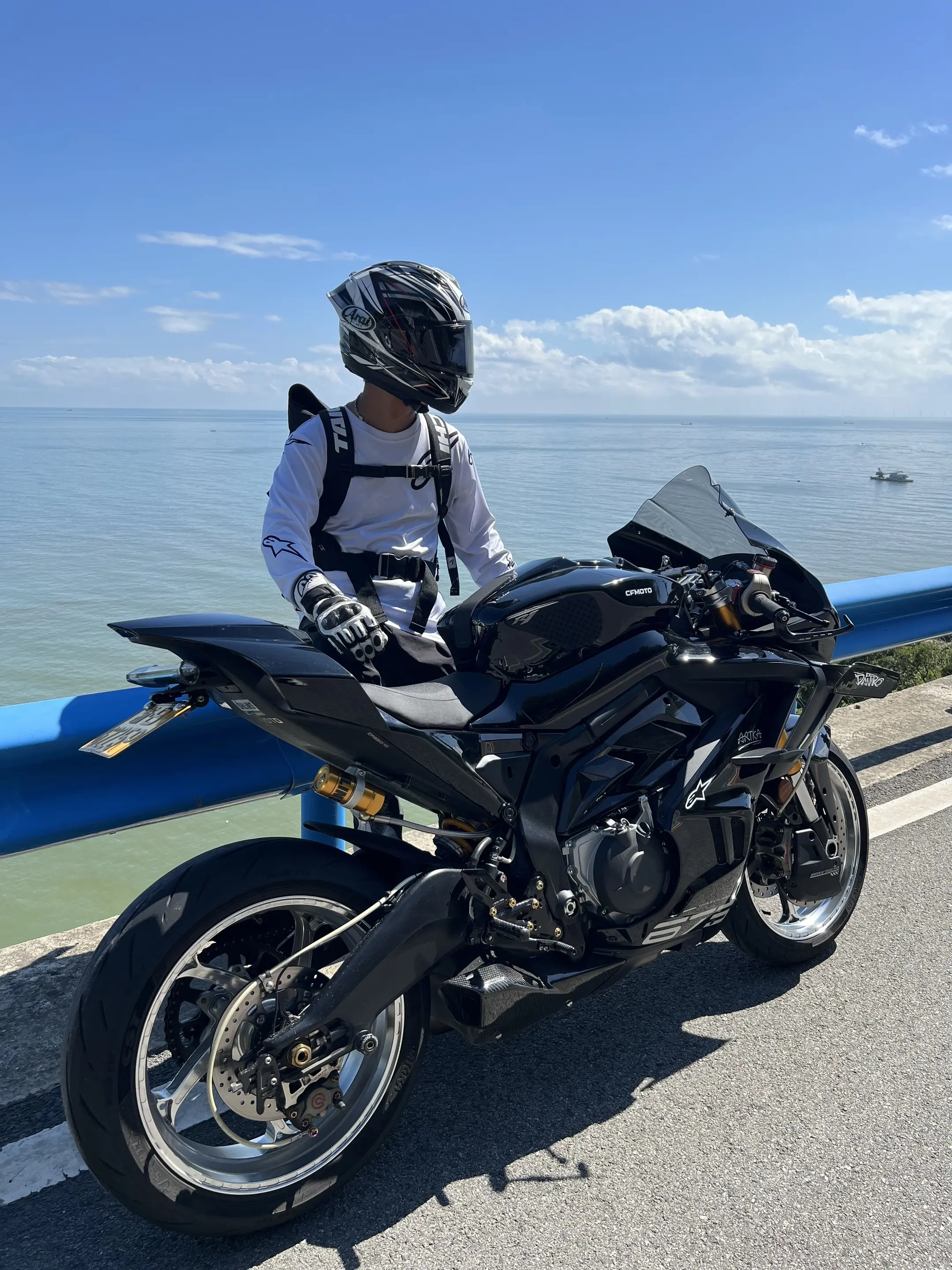 春风675sr arai激进白