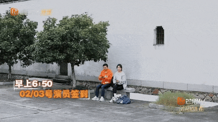 #被群演抢通告卷到了##小闯横莱坞群演试戏卷起来了#被《小闯横莱坞》的群演们卷到
