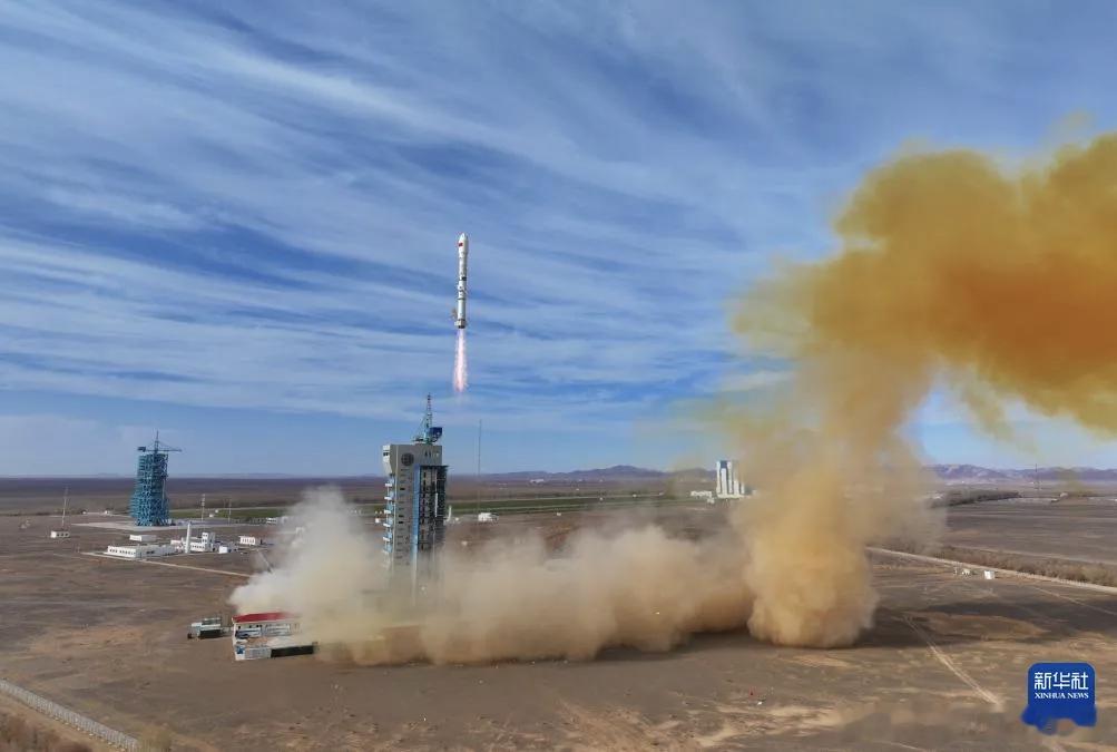 11月19日，我国成功发射实践三十号A、B、C星，主要用于空间环境探测及相关技术