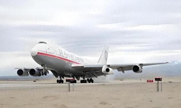 中国飞机被扣在俄罗斯。开资料显示，目前至少有27架中国商用飞机滞留在俄罗斯，说是