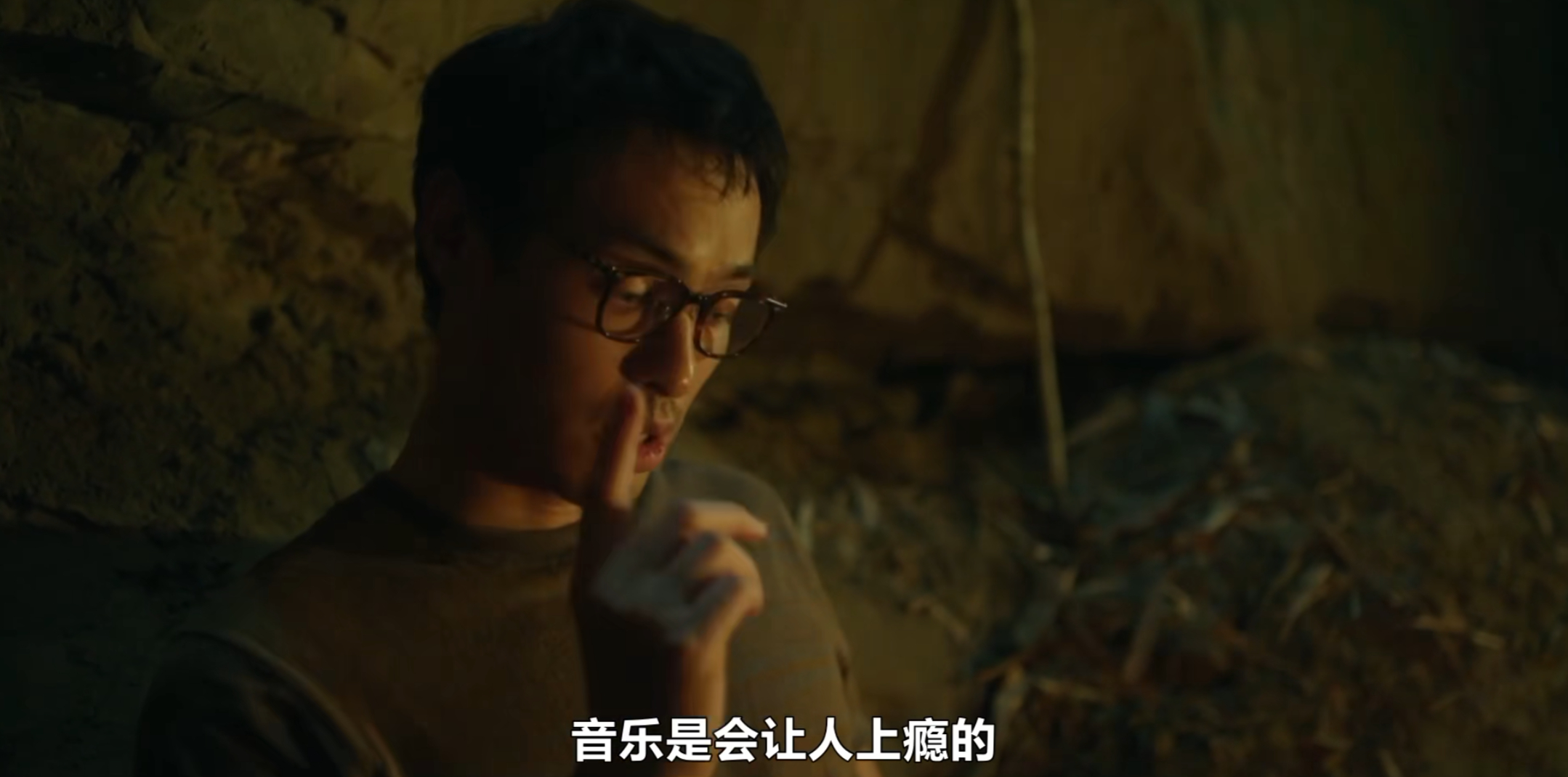 《接招吧！制作人》已更新的8集看完了，喜欢！9m88演得也很好，可惜只剩4集了。