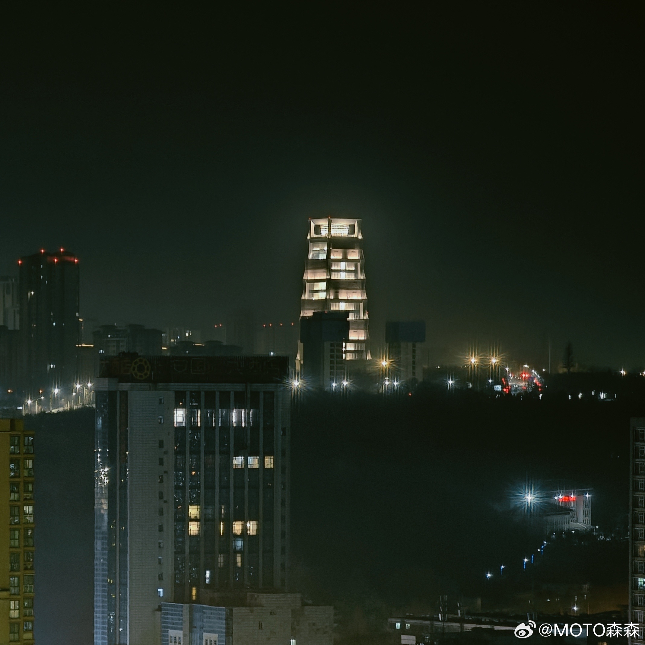 揽月阁，但是不知道是干嘛的 