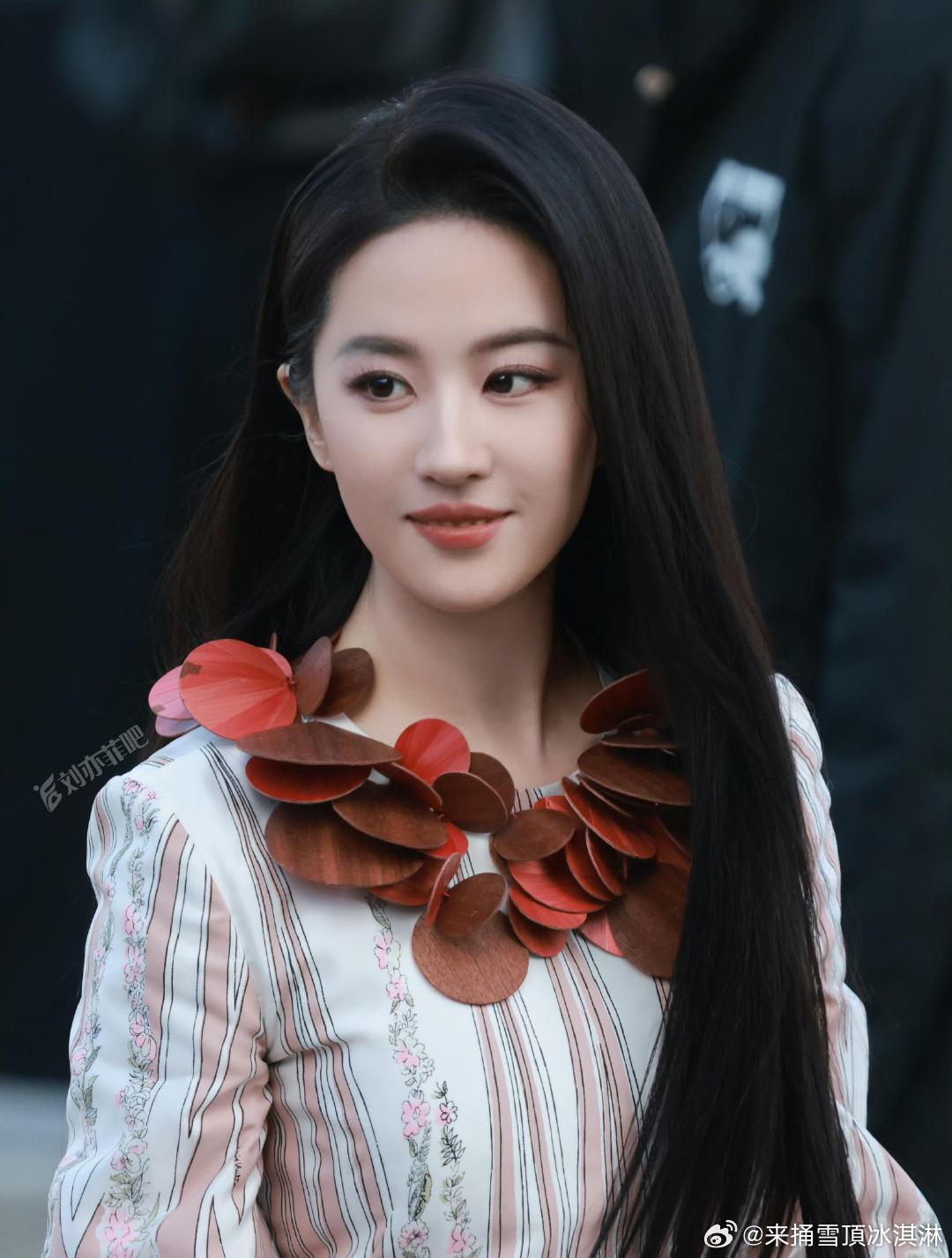 秀场碰到刘亦菲好的 