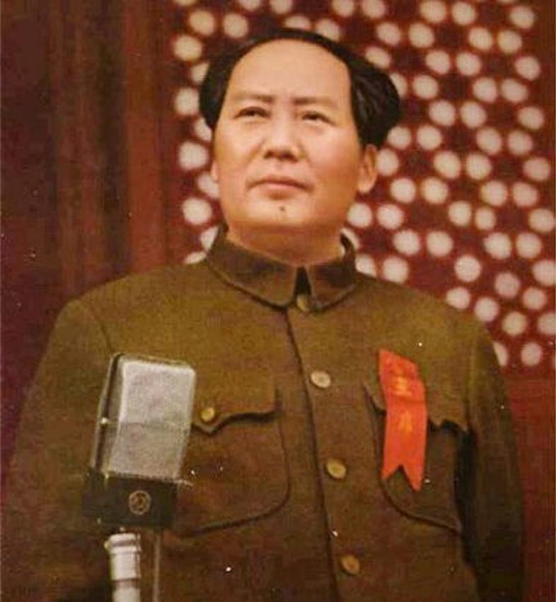 1950年毛主席听闻有官员修建二层别墅，大发雷霆直言要拉出去枪毙吗？
1932年