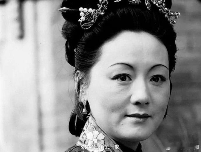 京剧演员孙彩虹去世 据澎湃新闻，著名京剧演员孙彩虹女士因病于2026年1月20日