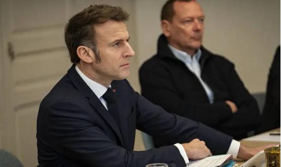 月23日，德国总理默茨与意大利总理梅洛尼在罗马举行政府间峰会，正式签署新版《德意