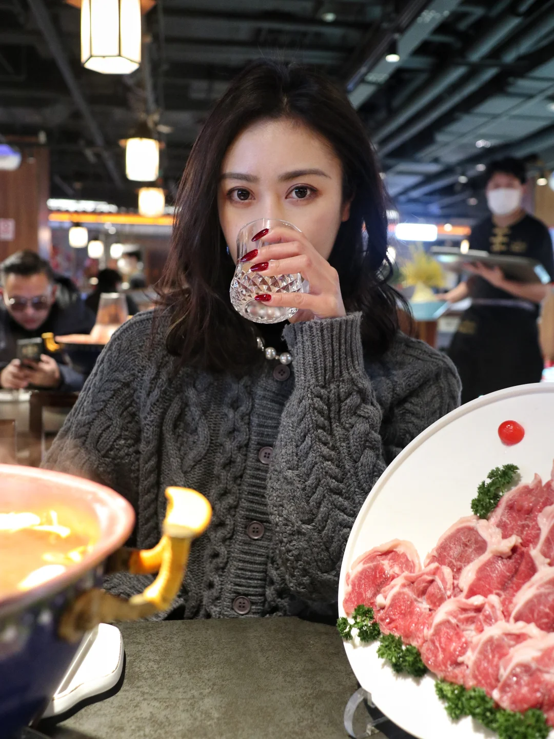 深冬和朋友聚餐就得吃铜锅！