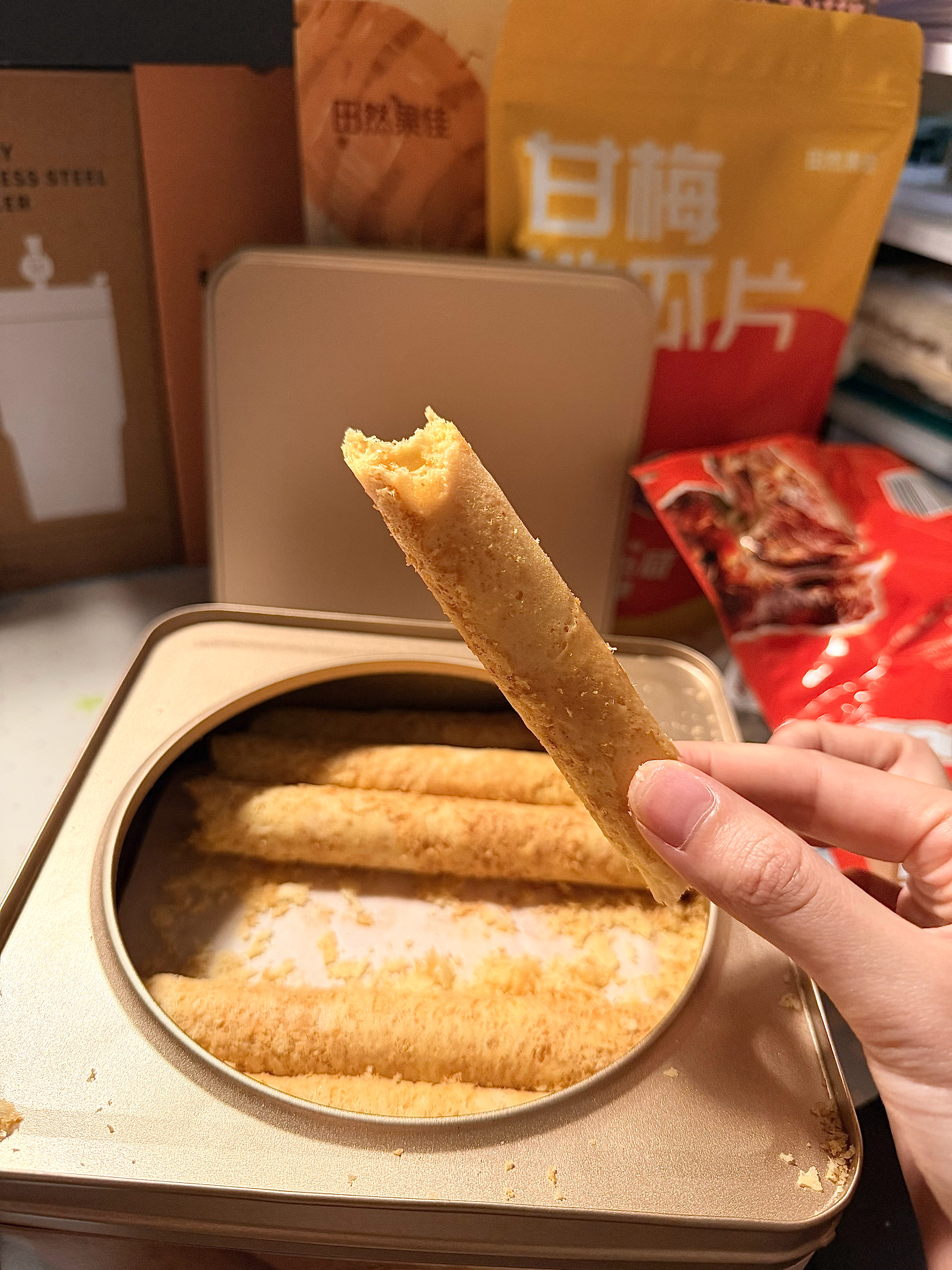 明天饼妈饼妹要来本来可以歇息一下结果必须马上去洗衣服啥的。。。不能被看出来出去玩