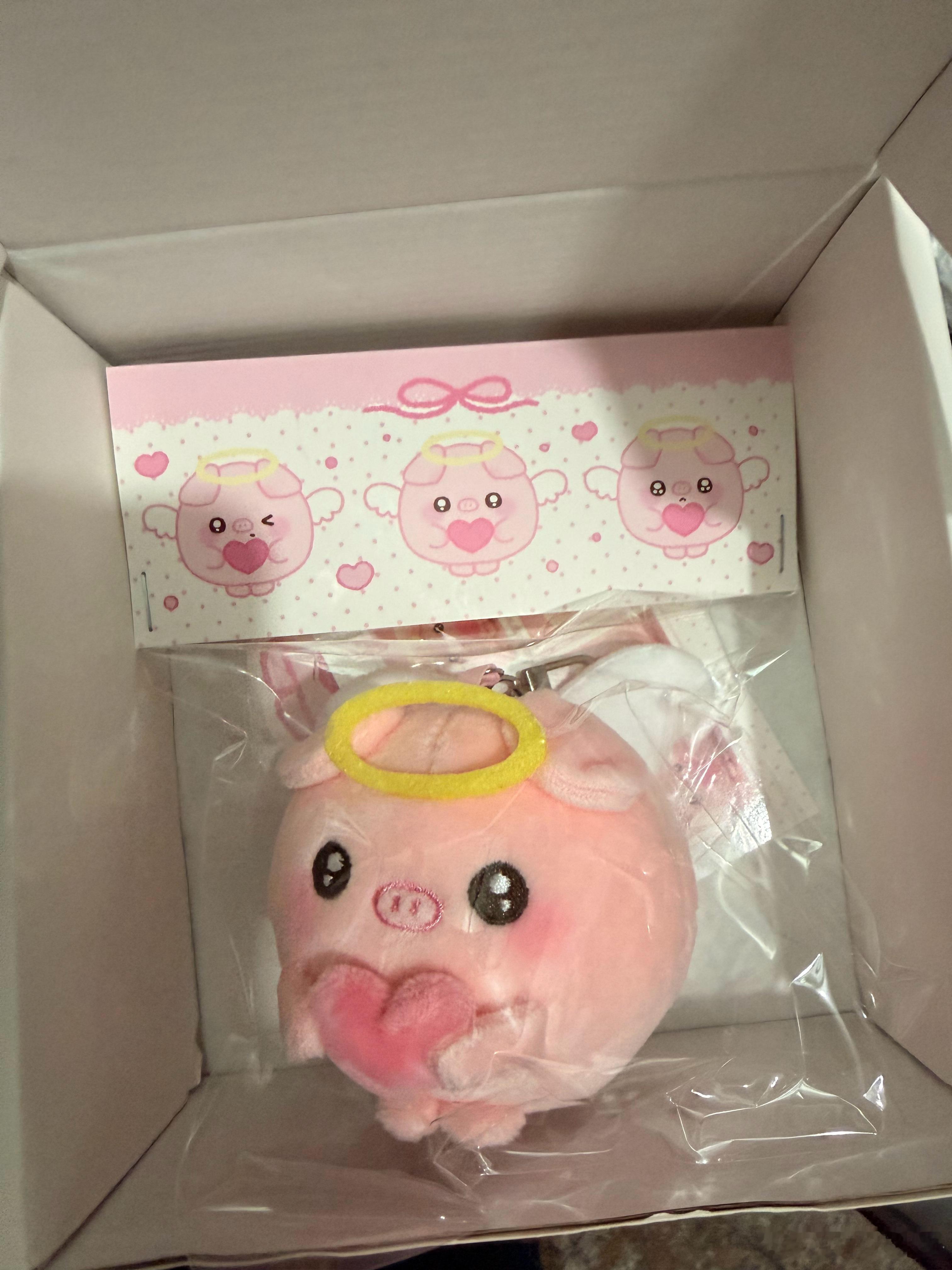 萌萌小猪来了 这圆圆的大眼睛真的很像田柾国🐰 