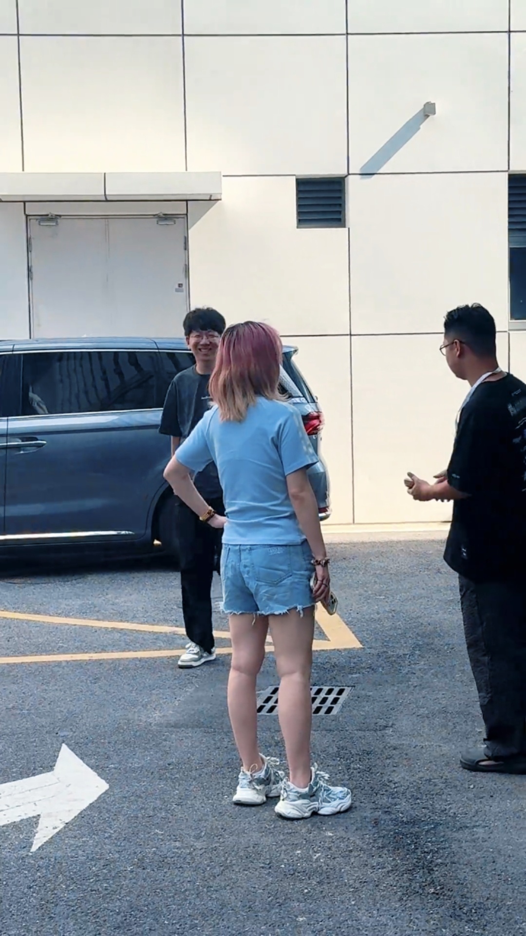 谁给爱笑拍的上班英雄联盟赛事官方