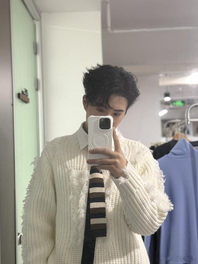 鹭卓晒种地两周年蛋糕 两周年快乐！鹭卓晒出的蛋糕见证了种地之路的酸甜苦辣，希望他