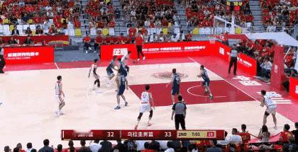 中国男篮的配合真是太让人赏心悦目了！在今天进行的中国男篮和乌拉圭男篮的热身赛中，