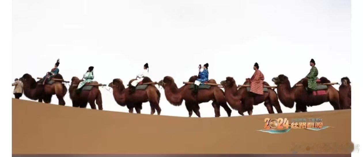 被900岁千里江山图穿在身上惊艳到！青绿撞明黄，把故宫美学穿进日常，国风高级感拉