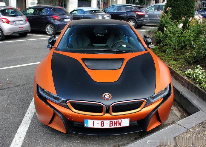 双拼色宝马BMW i8，喜欢吗？ 