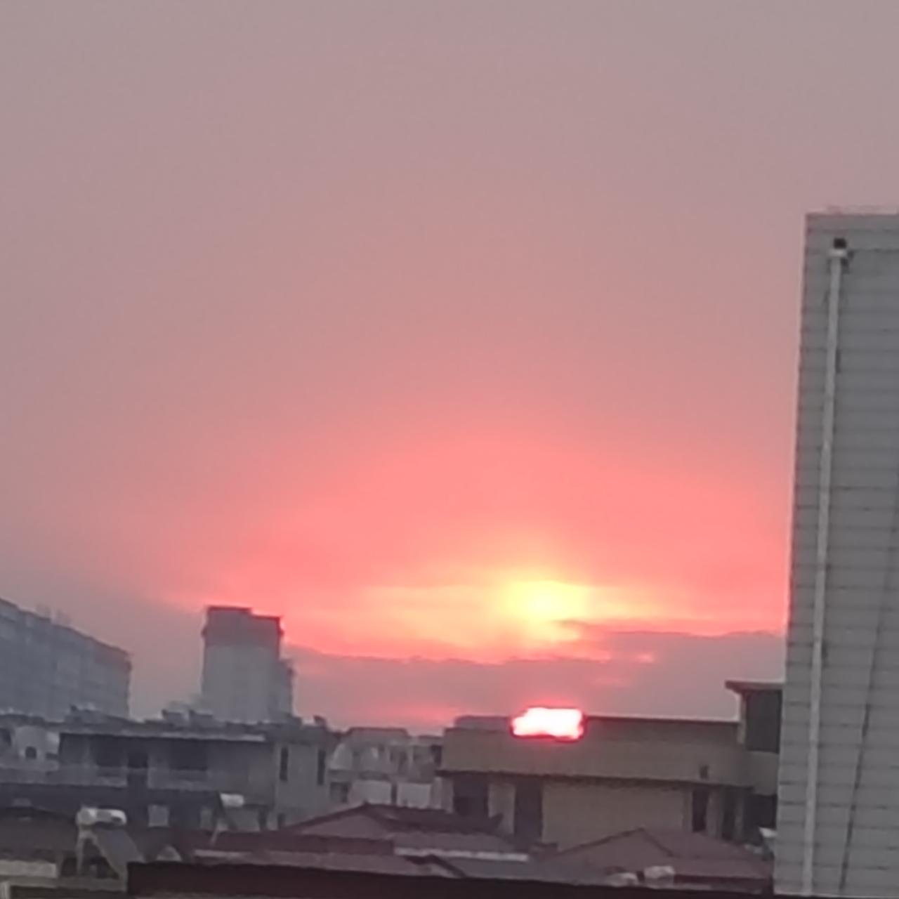 看看你拍的一张日出照片