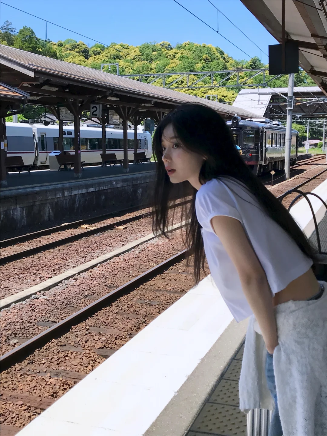 ins博主｜🍃夏天的白茶感~