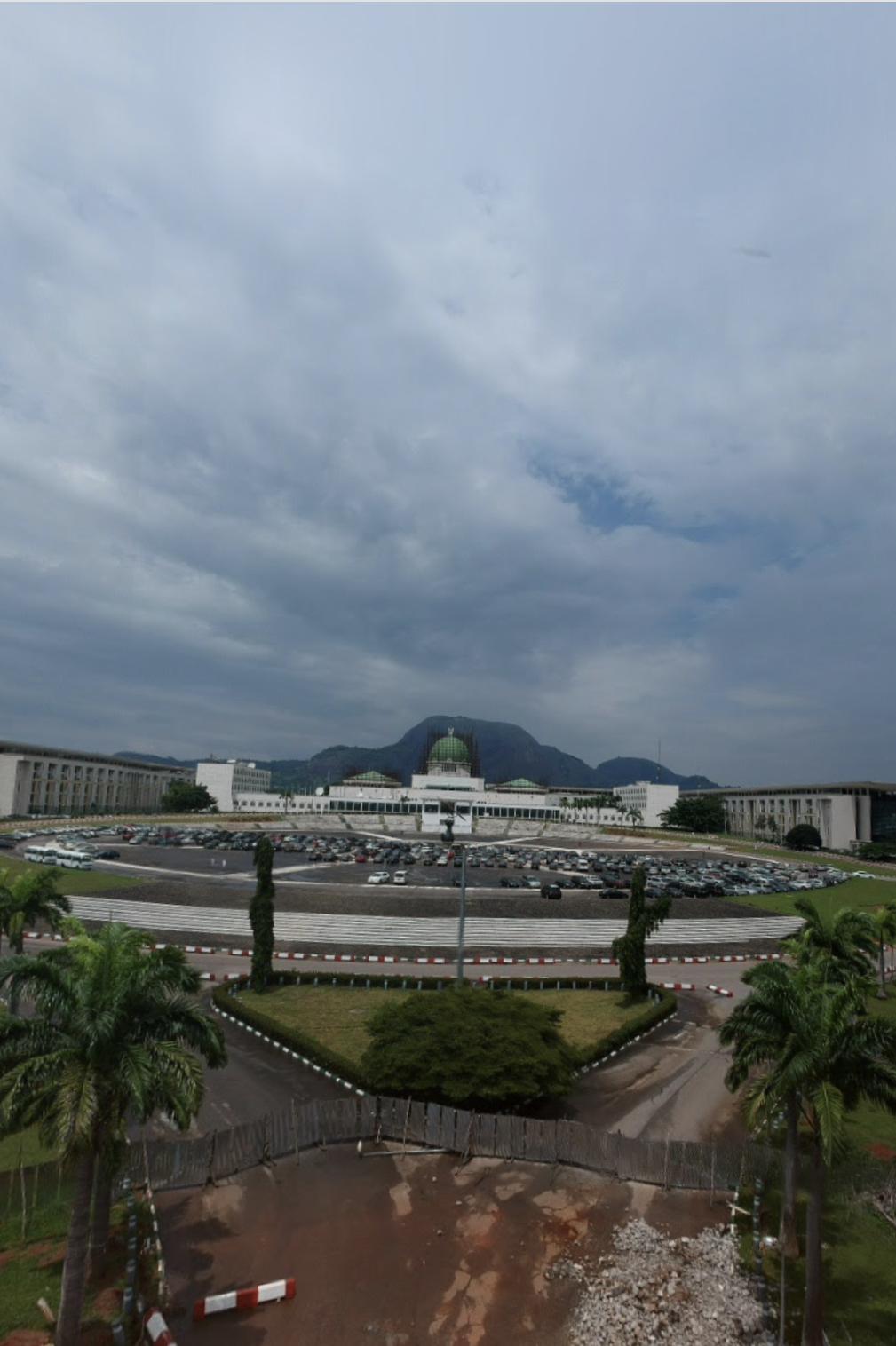 国家：尼日利亚
首都：阿布贾
PS：尼日利亚是非洲第一大经济体。
尼日利亚国土面