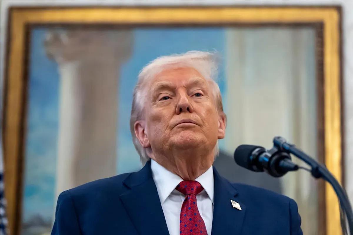 特朗普在最新帖子里直接宣布，

美国将对委内瑞拉进行“全面封锁”，从当天起，所有