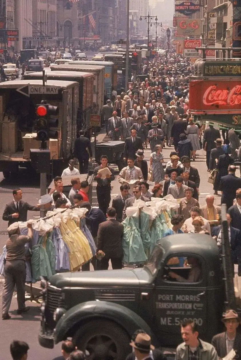 1960年，美国纽约市中心的街景