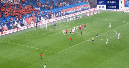 海港莱昂纳多：对争冠有信心；如果我无缘金靴，我希望瓦科能拿到。
上海海港4-3青