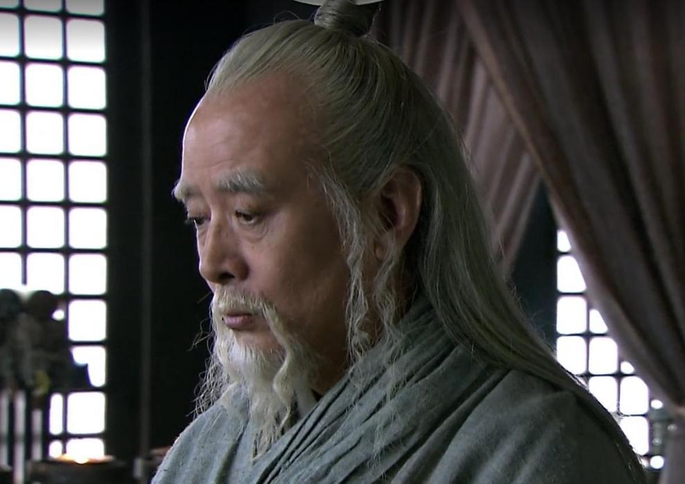 华佗绝对不会做开颅手术！！
开颅是一个大手术，是需要麻醉的，而且是全身的麻醉。人