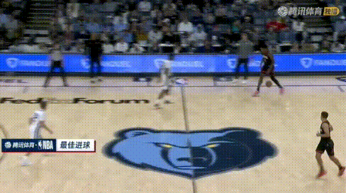 阿门这扣篮看着挺普通，实则全靠天赋！
考沃德离着2米放投不放突，他就一个提前变向