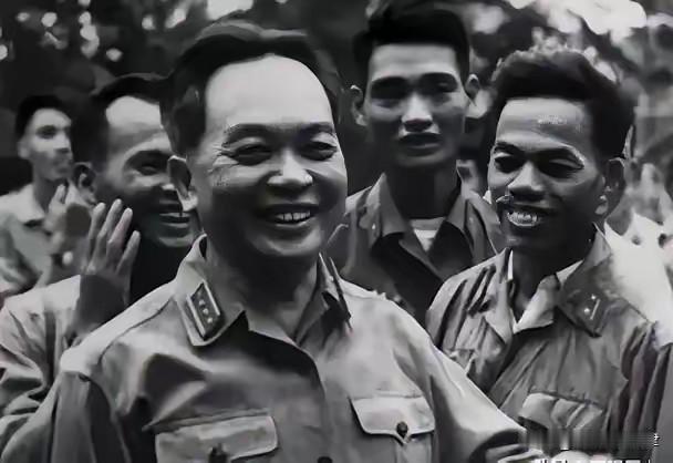 1979年越南大将狂妄放话：要和中国碰一碰！一仗打完彻底认清现实
 
1979年