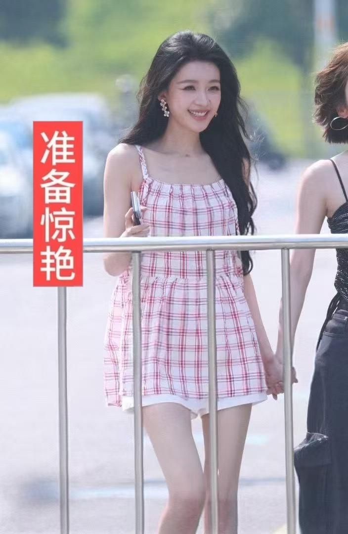 裙子正面反面不重要，公演赢面最重要！ 