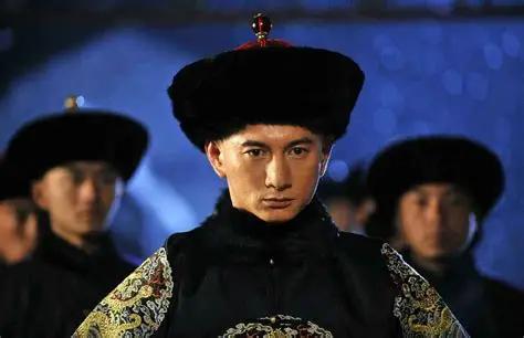 一个人干了一件见不得人的事，然后把唯一的目击者杀了——这叫毁灭证据。但如果这个人