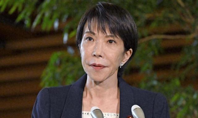 4月27日傍晚，东京首相官邸的会议室里，高市早苗当着一屋子专家的面，把"长期战争