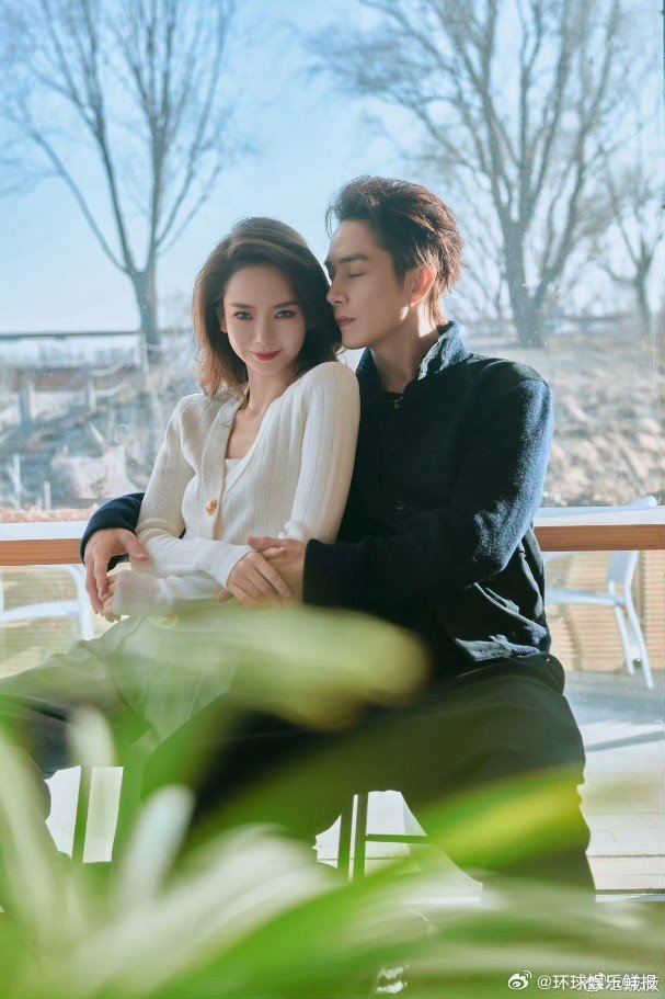 偶遇戚薇李承铉四面佛还愿偶遇戚薇李承铉拜四面佛 网友偶遇戚薇李承铉泰国四面佛还愿