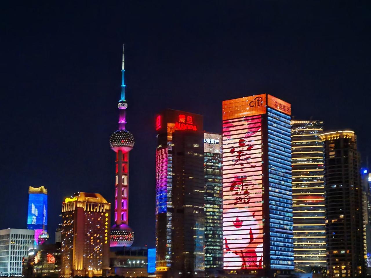 买房和租房你会如何选择 买房还是租房，这问题得看个人情况。要是你喜欢灵活，不想被