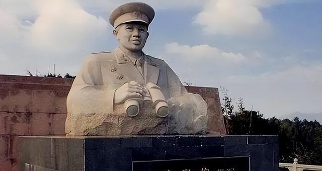 1946年中原突围到了关键时刻，一团长居然忍不住了，指着上司 鼻子发火，这背后隐