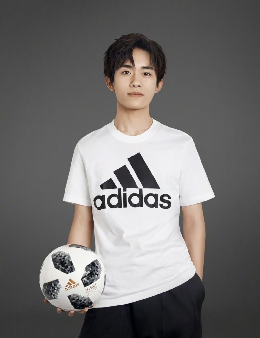 存一张没见过的，2018世界杯。⚽️四字 易烊千玺 yyqx 四字弟弟