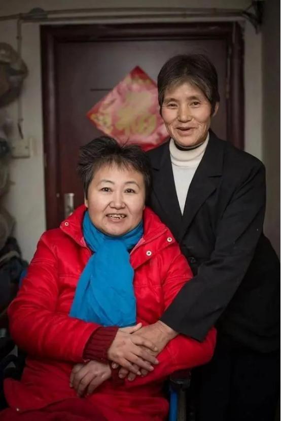 2004年，浙江一名28岁女子因车祸成了植物人，父母只留下3000元后就再也没出