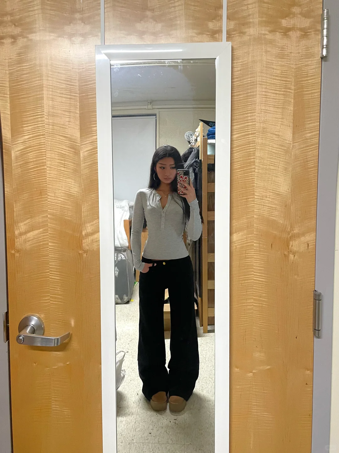 black jeans outfit!!
