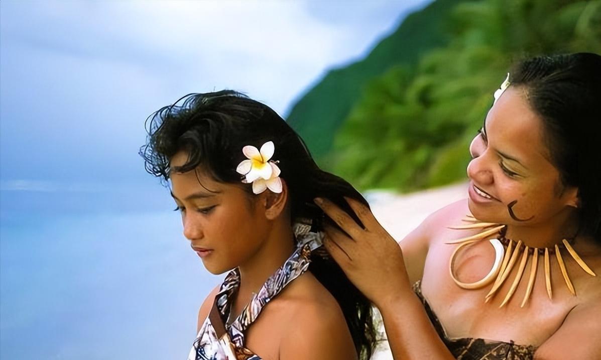 在遥远的大洋洲有这样一个国家，“开放”程度令人瞠目结舌，女性衣不蔽体，不管男性还