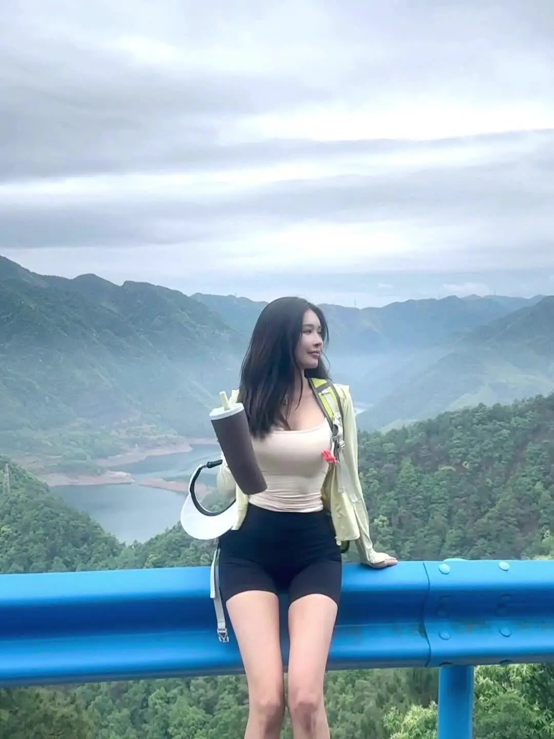 ootd穿搭 清纯甜美 治愈系风景